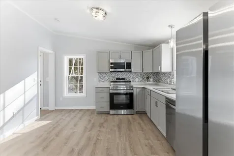 27 Meadow Lane Sabattus ME 04280