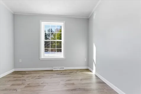 27 Meadow Lane Sabattus ME 04280