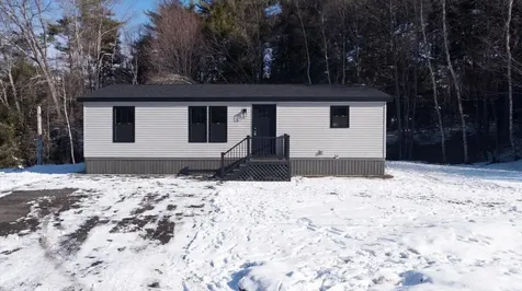 27 Meadow Lane Sabattus ME 04280