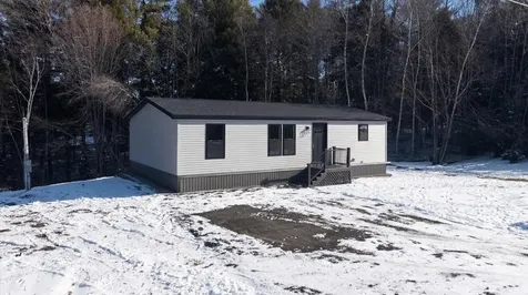 27 Meadow Lane Sabattus ME 04280