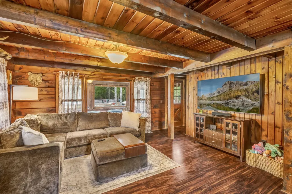 54 Piper Wood Road Hampden ME 04444