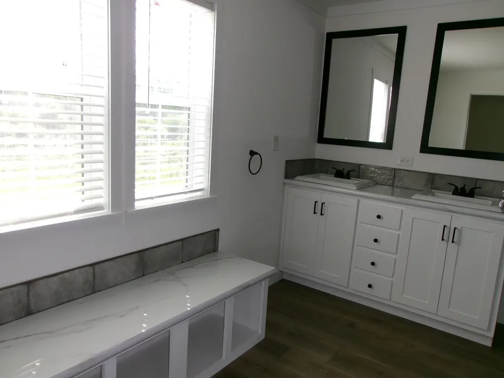 72 Anderson Drive Leeds ME 04263