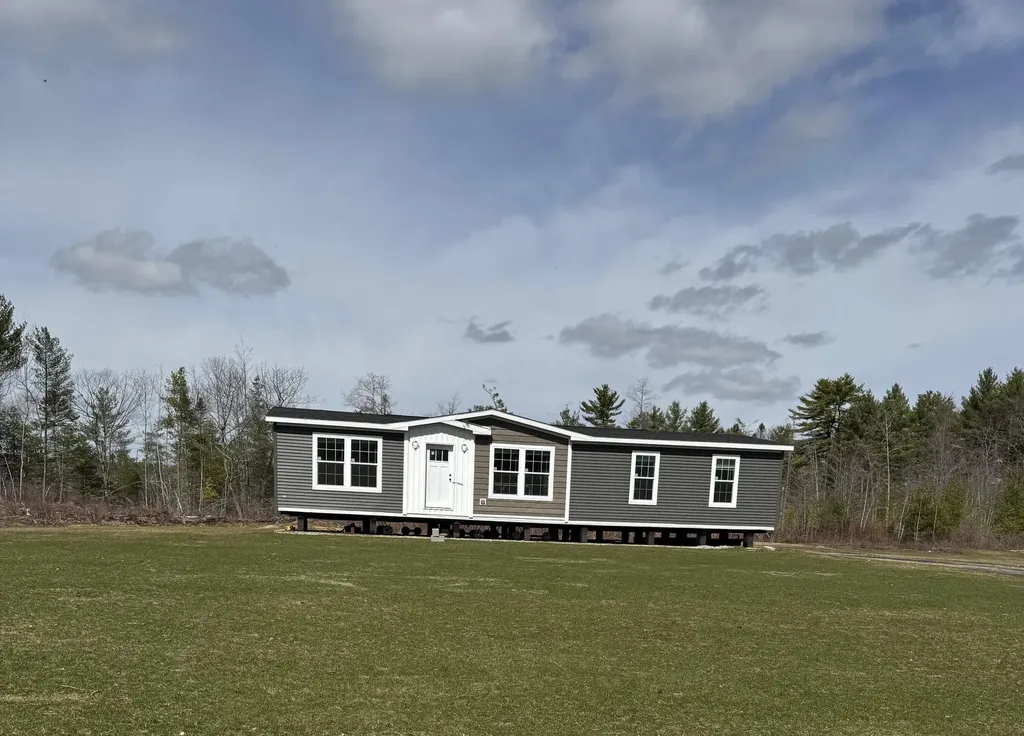 72 Anderson Drive Leeds ME 04263