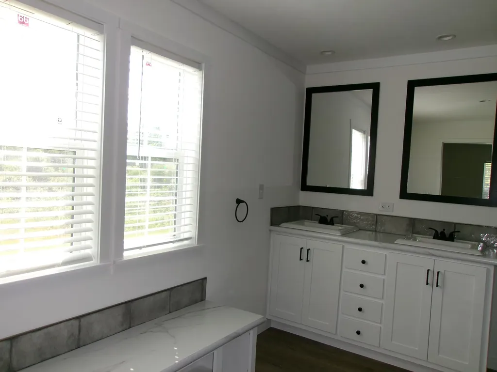 72 Anderson Drive Leeds ME 04263