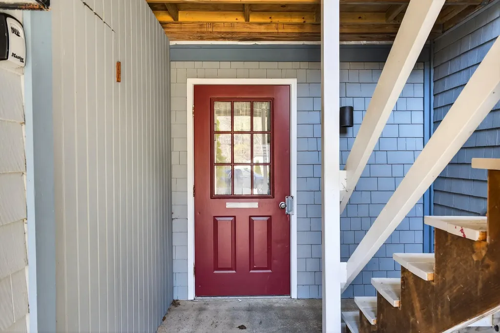 60 Pine Hill Road S York ME 03902