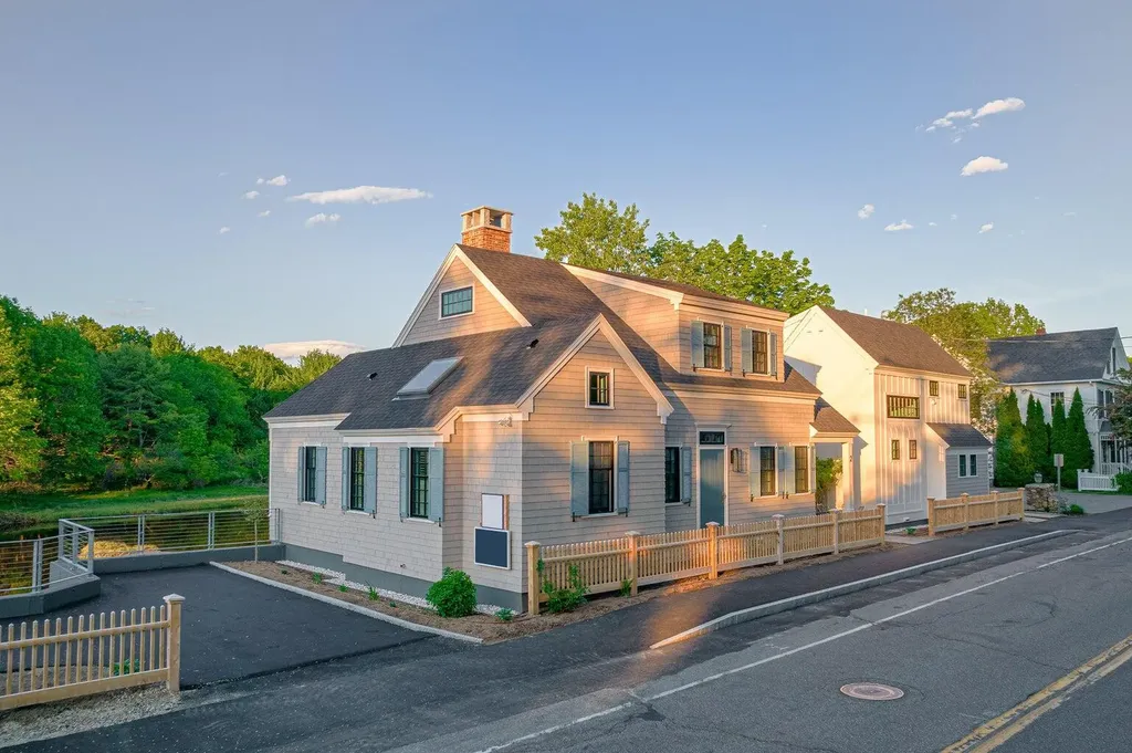 2 Maine Street Kennebunkport ME 04046
