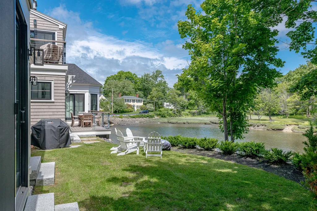 2 Maine Street Kennebunkport ME 04046