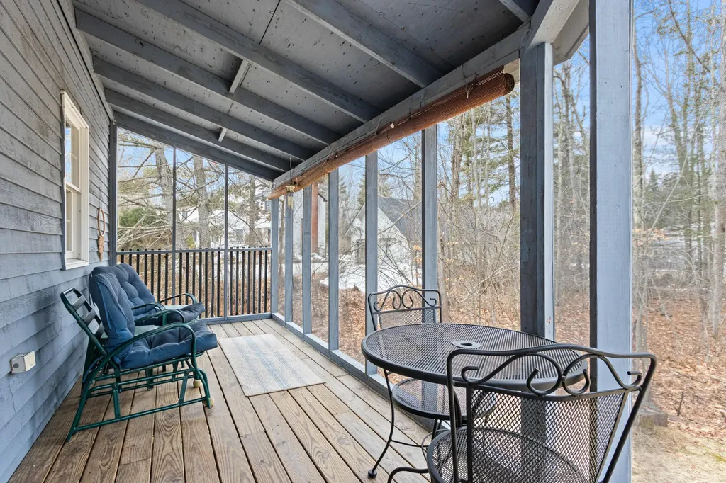 46 Rainbow Farm Road Yarmouth ME 04096