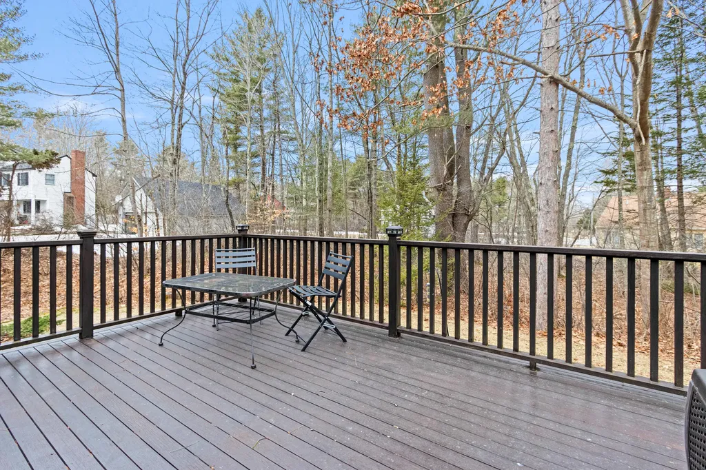 46 Rainbow Farm Road Yarmouth ME 04096