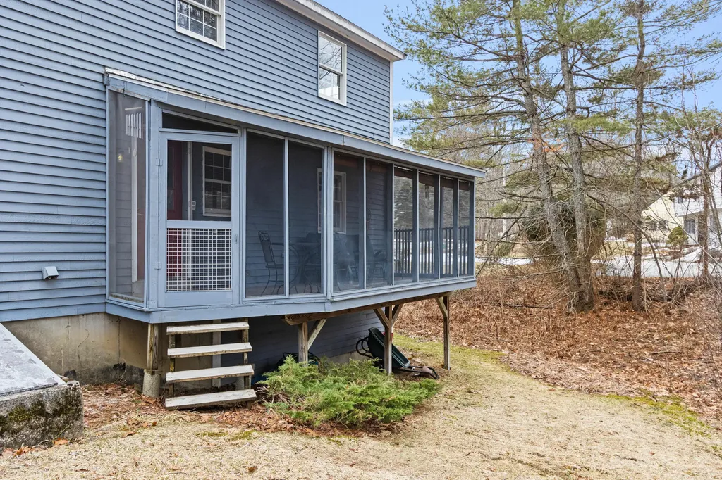 46 Rainbow Farm Road Yarmouth ME 04096