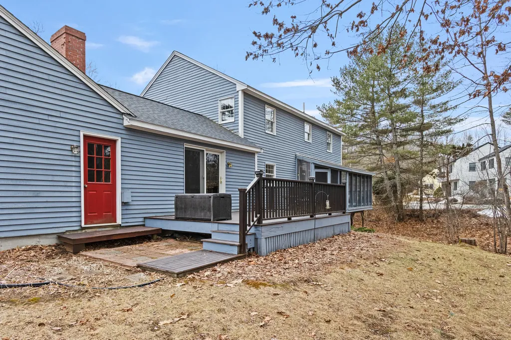 46 Rainbow Farm Road Yarmouth ME 04096