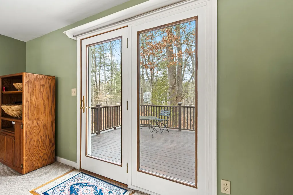 46 Rainbow Farm Road Yarmouth ME 04096