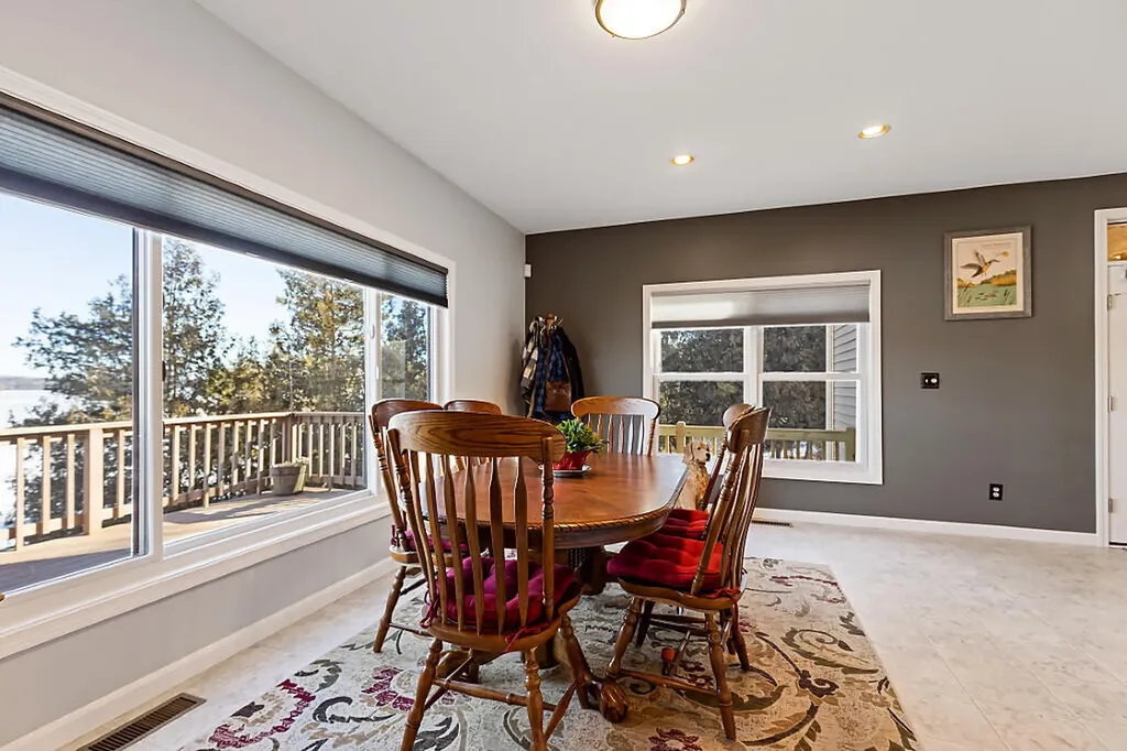 104 Cotta Lane Saint Albans ME 04971