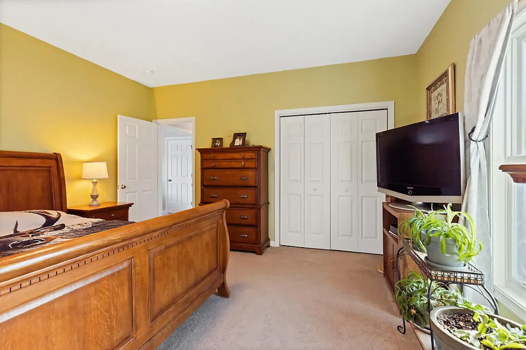 104 Cotta Lane Saint Albans ME 04971