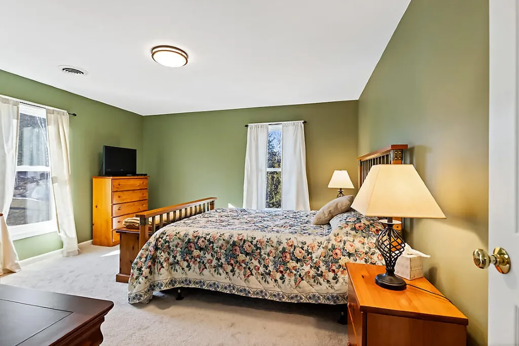 104 Cotta Lane Saint Albans ME 04971