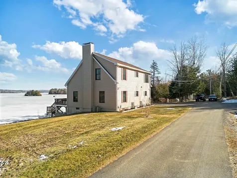 104 Cotta Lane Saint Albans ME 04971