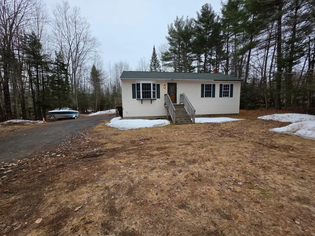 90 Cape Road Standish ME 04084