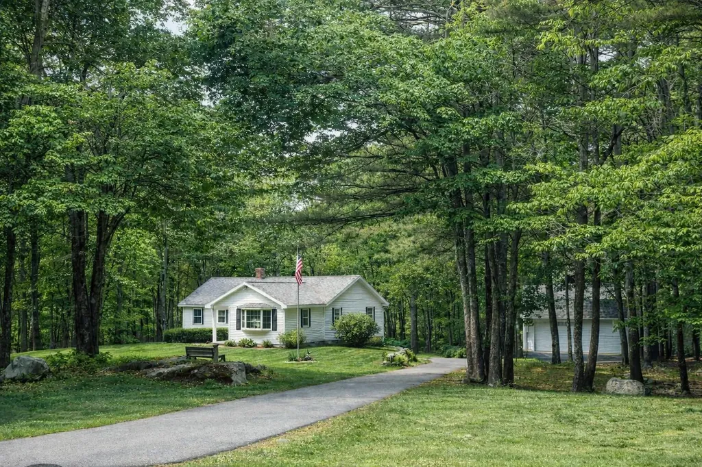 89 Boyds Corner Road South Berwick ME 03908
