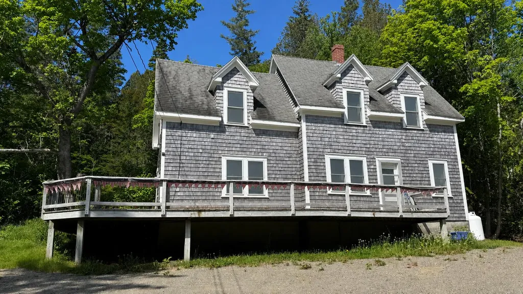 11 Sardine Way Lubec ME 04652