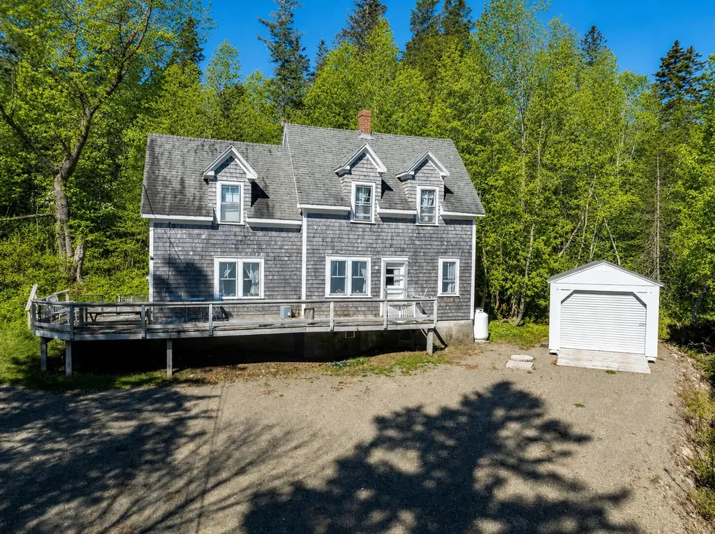11 Sardine Way Lubec ME 04652