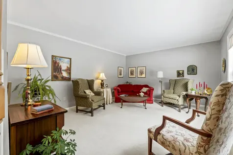 8 Kimberley Circle Brunswick ME 04011
