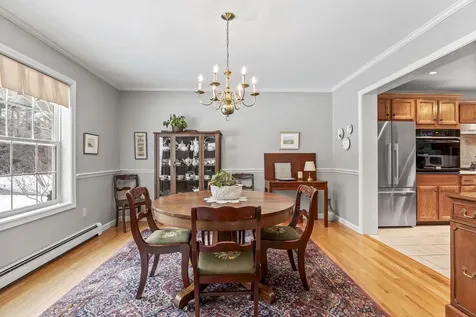 8 Kimberley Circle Brunswick ME 04011