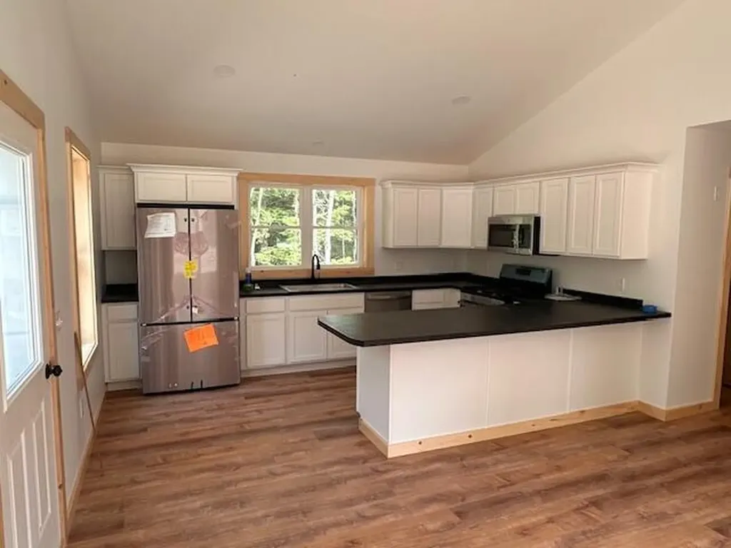 15 Hemlock Lane Pittston ME 04345