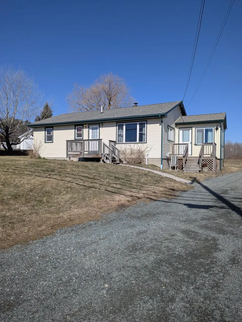 382 Main Street Ellsworth ME 04605