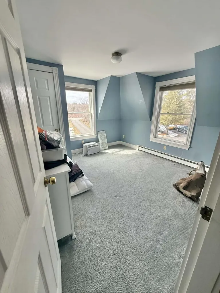 79 S Pleasant Street Bowdoinham ME 04008