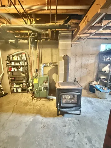 79 S Pleasant Street Bowdoinham ME 04008