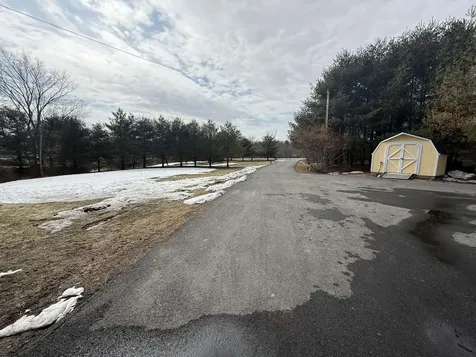 79 S Pleasant Street Bowdoinham ME 04008