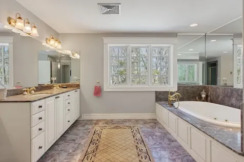 20 Wildwood Lane Scarborough ME 04074