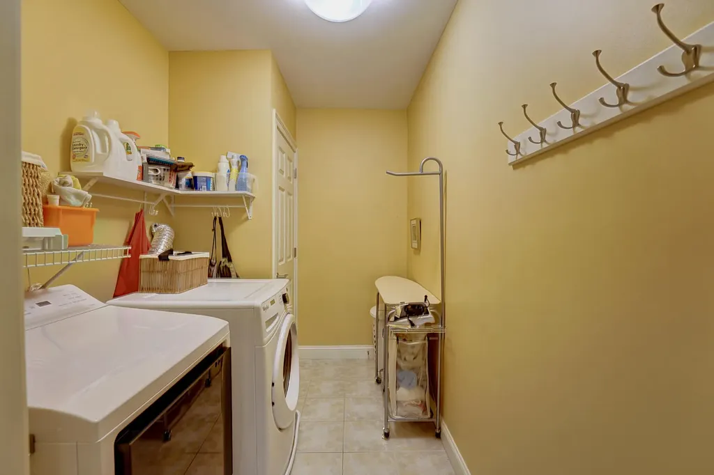 100 Shepards Cove Road Kittery ME 03904