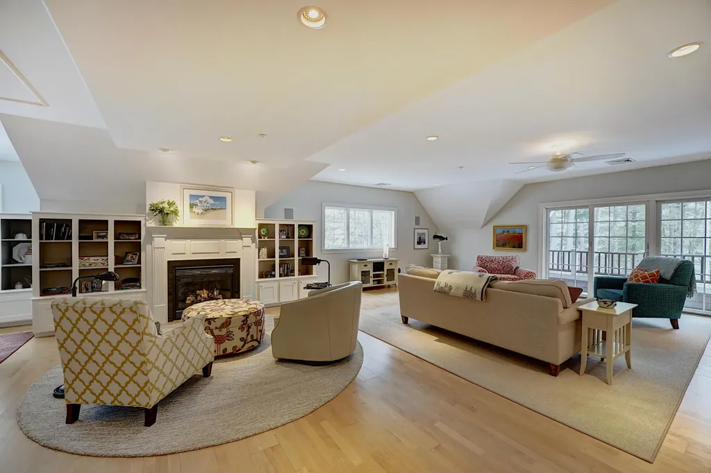 100 Shepards Cove Road Kittery ME 03904