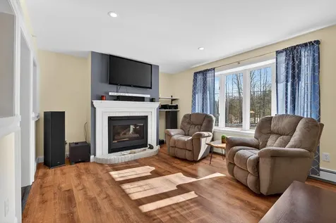 9 Dingley Spring Road Gorham ME 04038