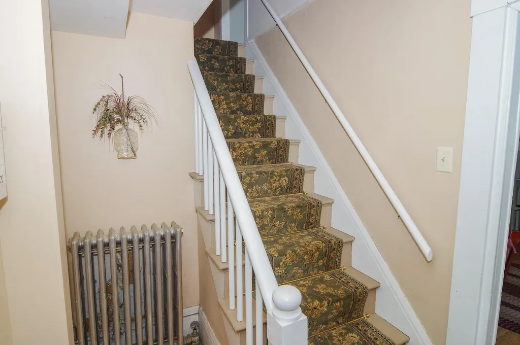 61 Pleasant Street Dexter ME 04930