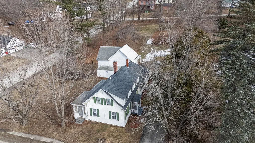 61 Pleasant Street Dexter ME 04930
