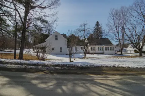 61 Pleasant Street Dexter ME 04930