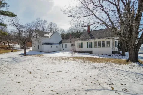 61 Pleasant Street Dexter ME 04930