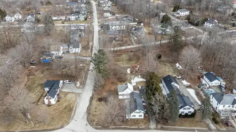 61 Pleasant Street Dexter ME 04930