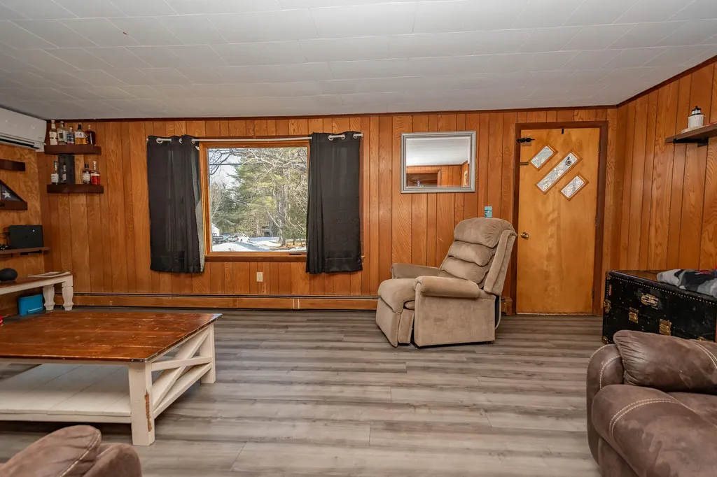1125 W Main Street Dover-foxcroft ME 04426