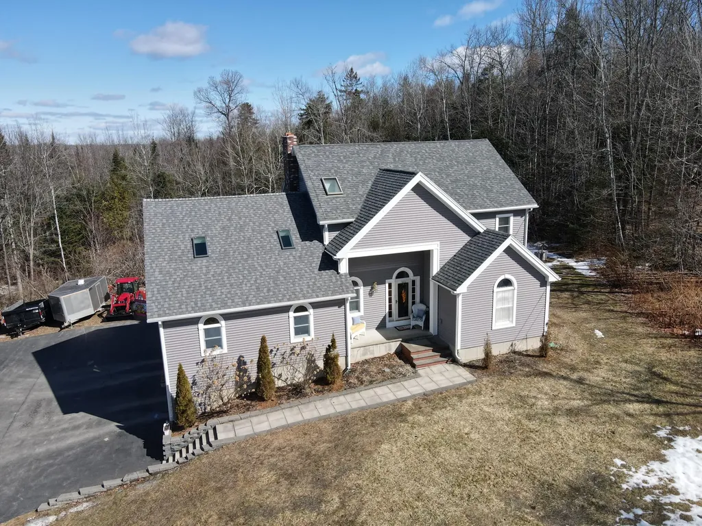 88 Sweet Road Lincoln ME 04457