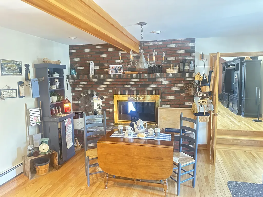 88 Sweet Road Lincoln ME 04457