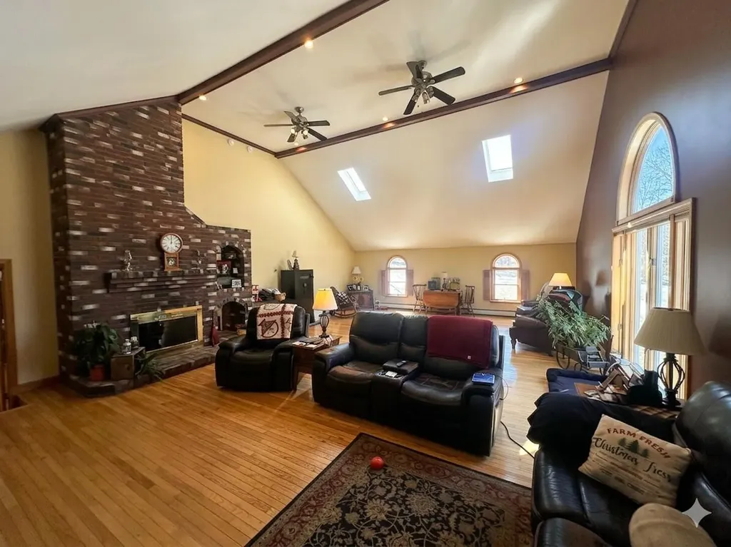 88 Sweet Road Lincoln ME 04457
