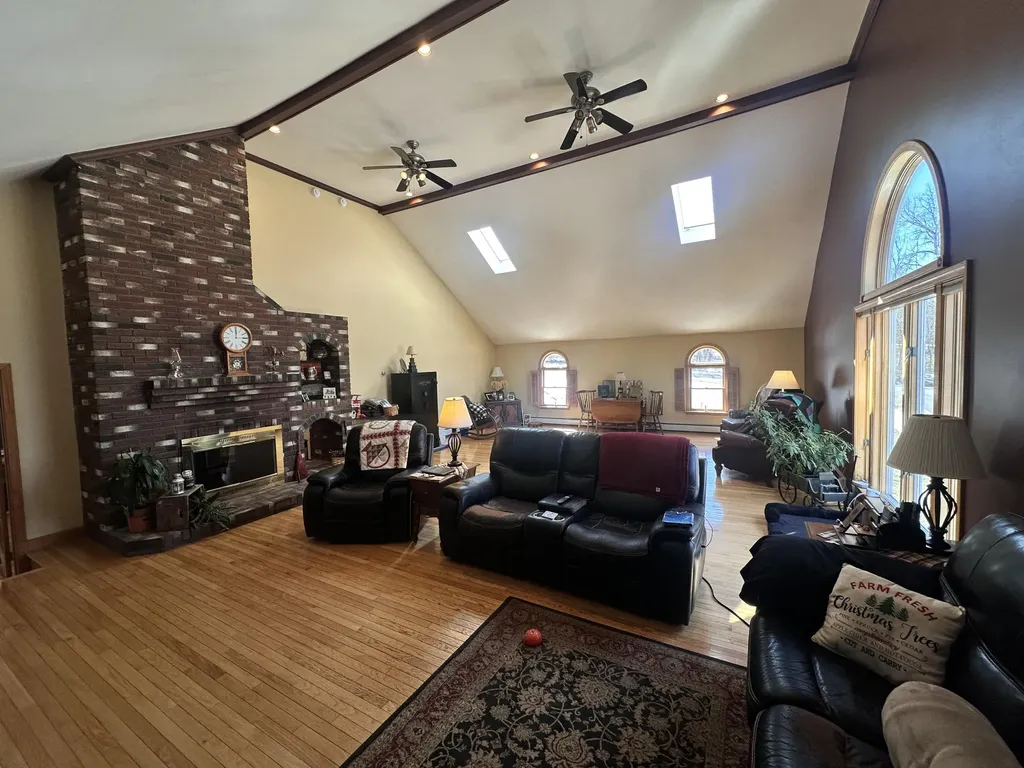 88 Sweet Road Lincoln ME 04457