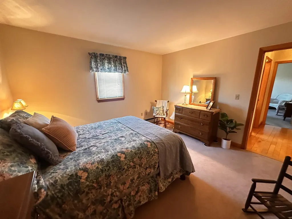88 Sweet Road Lincoln ME 04457
