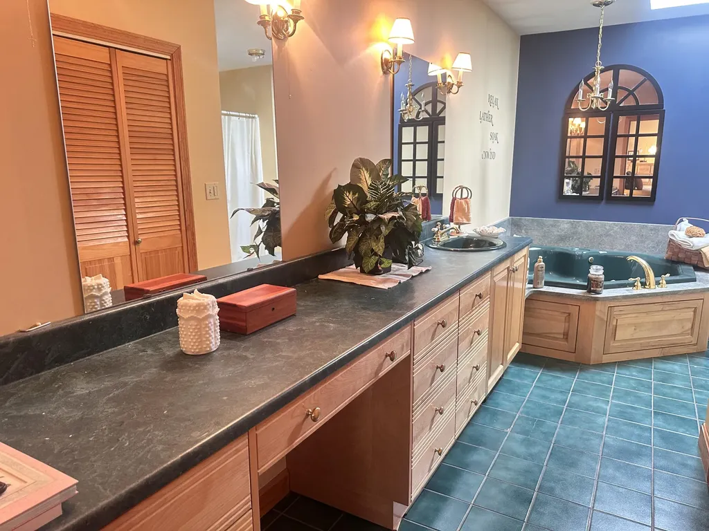 88 Sweet Road Lincoln ME 04457
