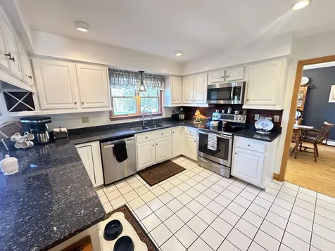88 Sweet Road Lincoln ME 04457