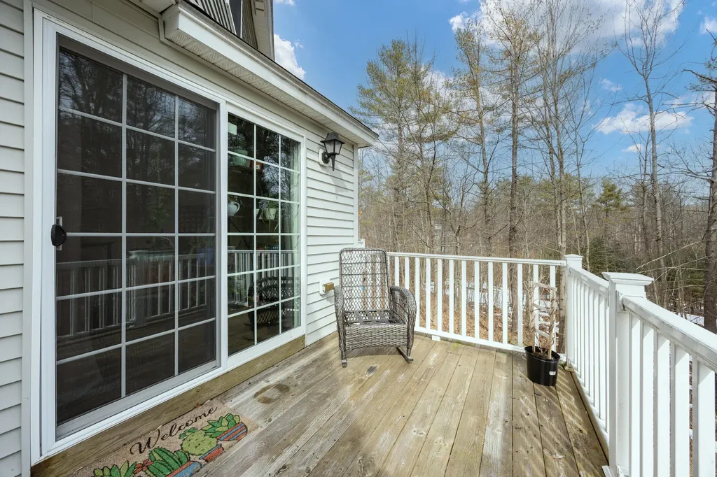 14 Ledges Court Lewiston ME 04240