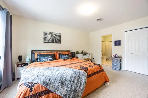 14 Ledges Court Lewiston ME 04240